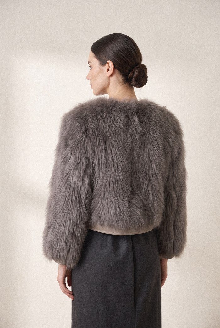 Style GIGI cropped grey fox zip jacket, back view
