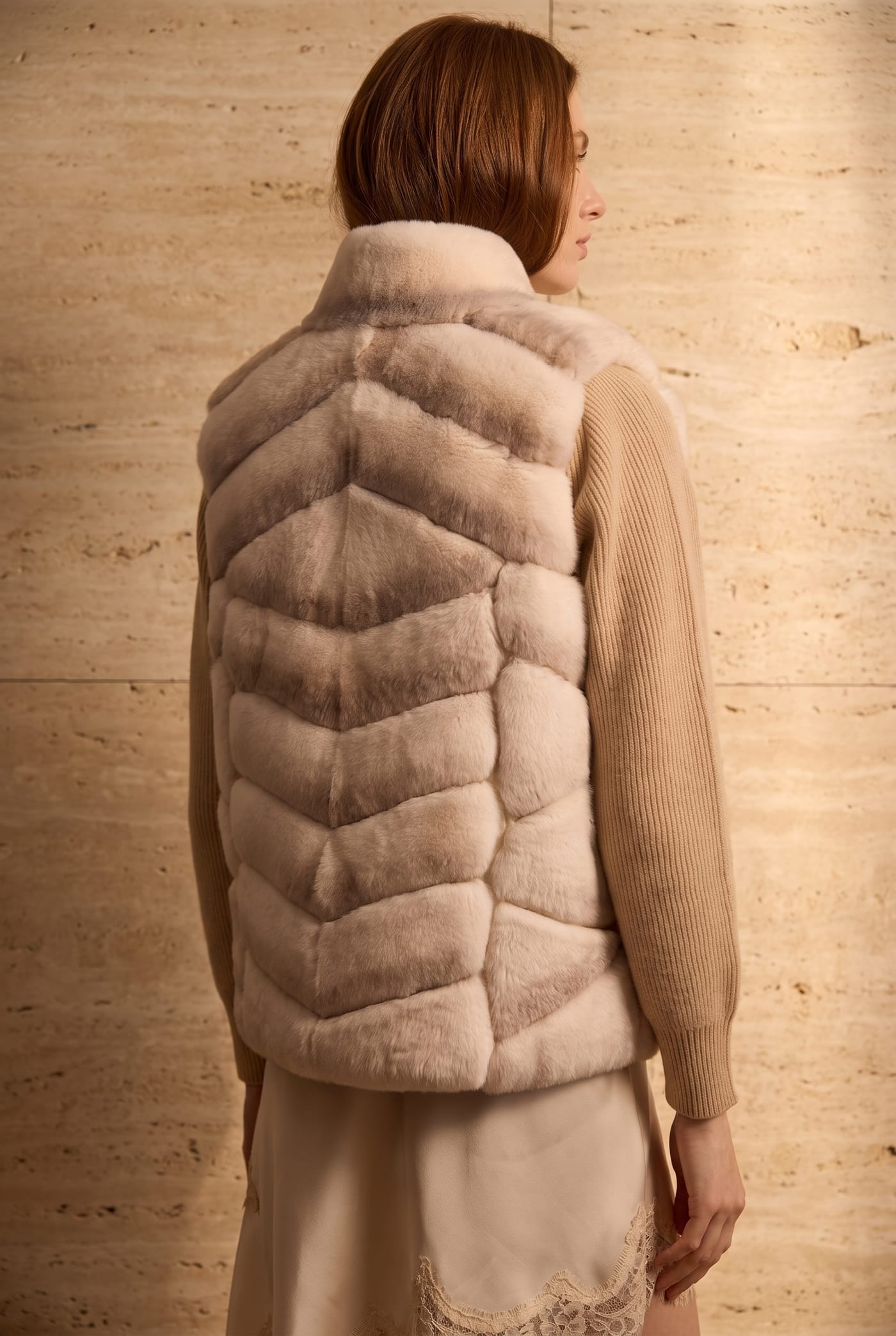 Style VELVIA-R rex rabbit vest, chevron back view