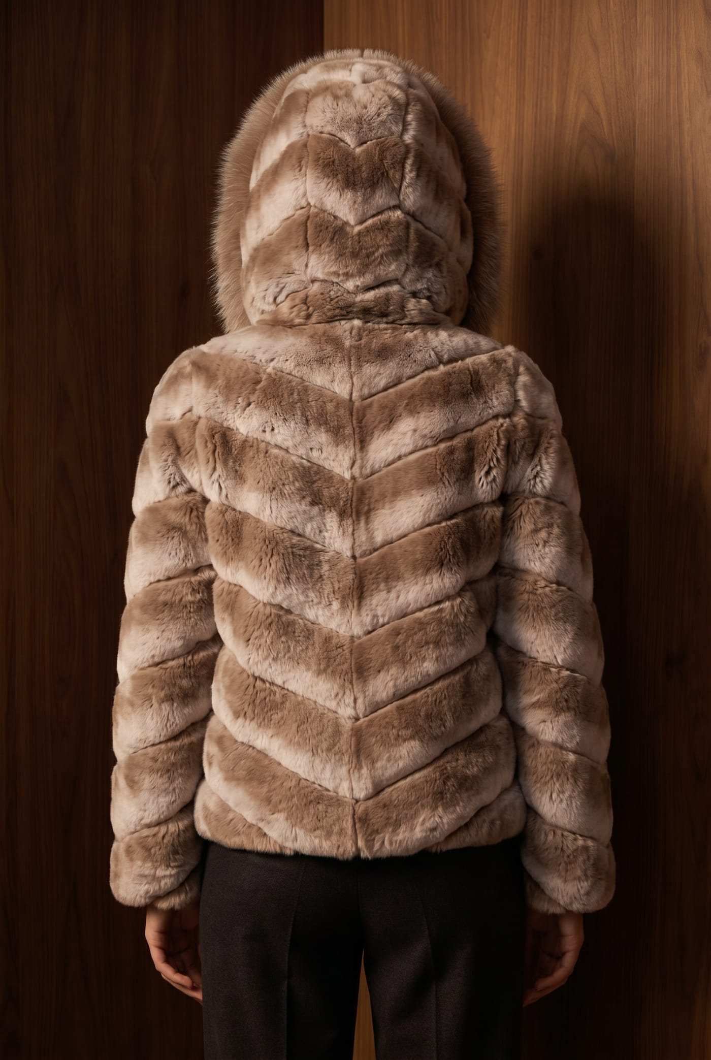 Style SHATI chinchilla jacket, back view
