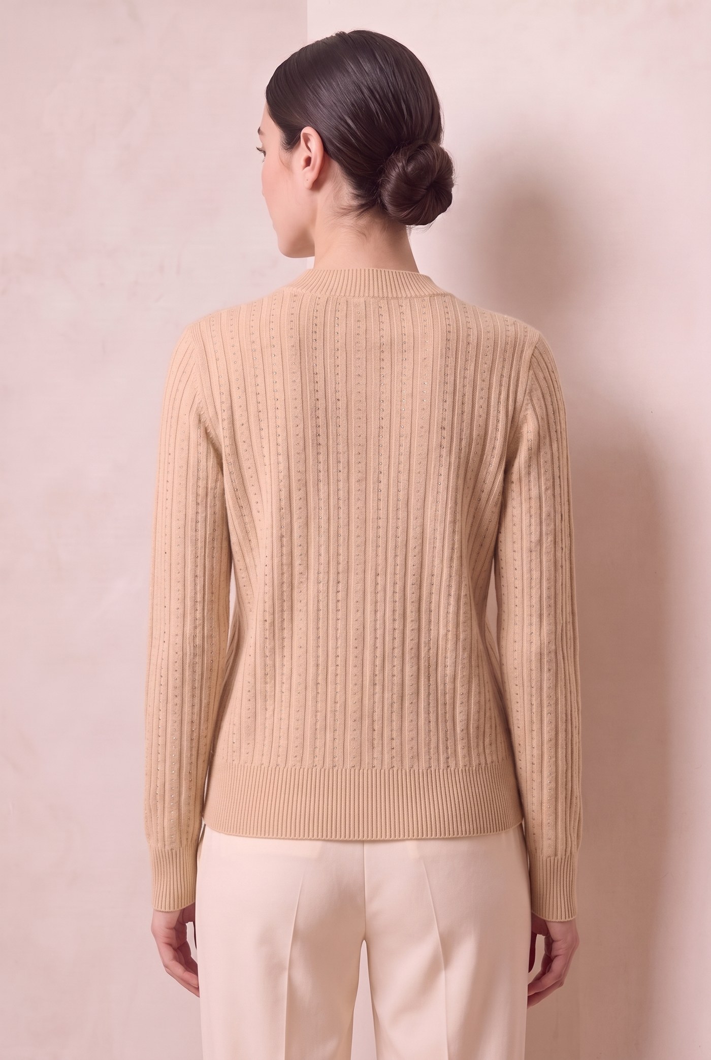 Style YRL512 beige sweater, back view